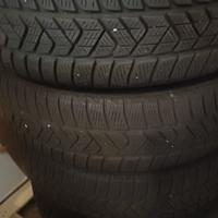 Gomme Pirelli