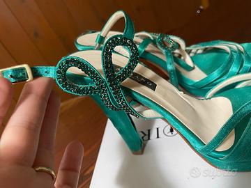 Scarpe in raso verde acqua