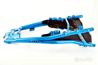 Suzuki GSX-8S 23 24 telaietto posteriore