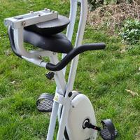 cyclette pieghevole SP-HT-1004-iE