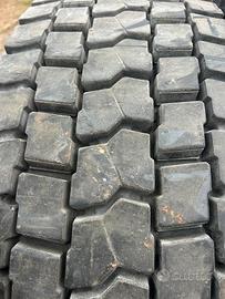 Gomme camion Pirelli 315-80-22.5
