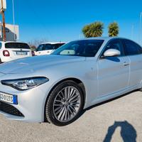 Alfa Romeo Giulia 2.2 TD AT8 190cv Ti