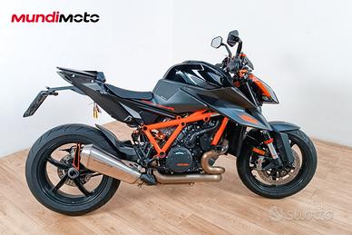 KTM 1290 SUPER DUKE R - 2022