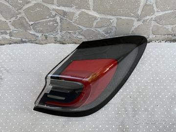 FANALE/STOP LED POSTERIORE DESTRO ESTERNO FORD PUM