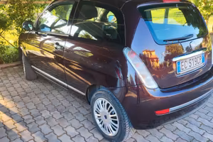 Lancia Y 2010