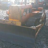 Trattore più aratro