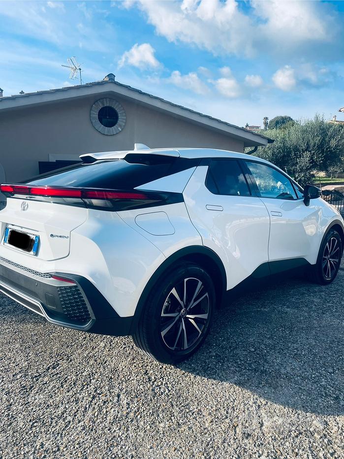 TOYOTA C-HR (2023-->)