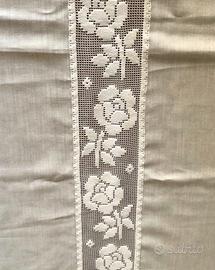 Centrino da tavolo 80x185 cm.