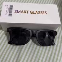 Occhili con videocamera integrata