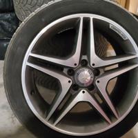 Ruote Mercedes AMG 18" con accessori Classe A
