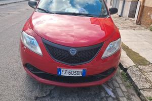 lancia y gpl benzina