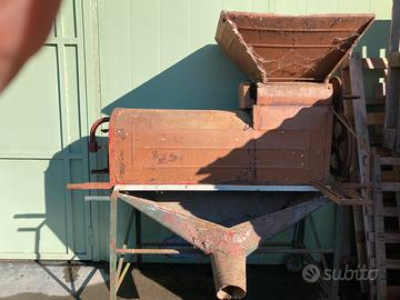 Pigiatrice per uva vintage