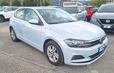 Volkswagen Polo 1.0 TSI DSG Comfortline UNIPRO
