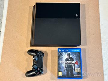 Sony Playstation 4 + 3 giochi + 1 Sony Dualshock 4