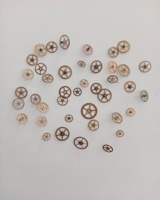 40 bilancieri piccoli di orologi epoca orig. misti