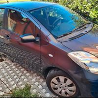 Toyota yaris diesel 2011 unico proprietario