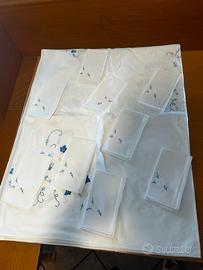 Tovaglia ricamata a mano