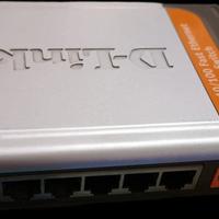 10/100 Fast Ethernet Switch D-Link