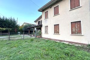 PORZIONE DI BIFAMILIARE A MARTELLAGO