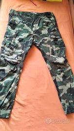 pantaloni militari 