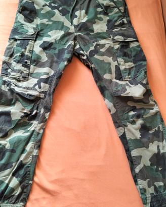 pantaloni militari 