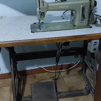 macchina per cucire industriale