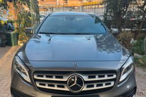 Mercedes GLA 200d x156