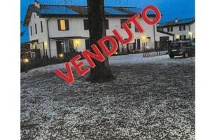 Villa di 260 m² con 5 locali e box auto a Zola Pre