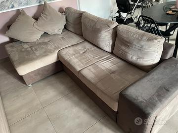 Divano letto con sceslong