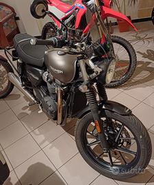 Triumph Street Twin 900
