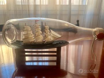 Veliero in bottiglia