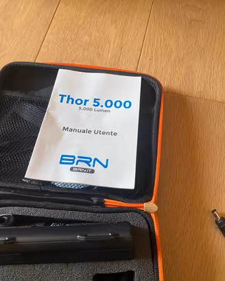 Faro bici BRN Thor 5000 Lumen . Pari al nuovo