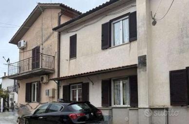 Appartamento a Nerola (RM)