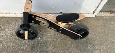 Bicicletta senza pedali in legno
