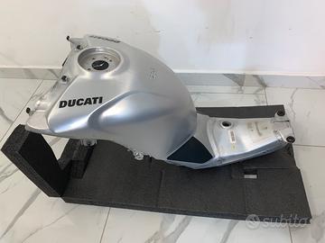 Serbato panigale v4 r 2024