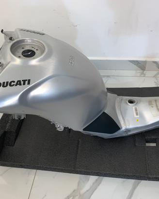 Serbato panigale v4 r 2024