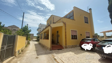 Villetta unifamiliare con giardino