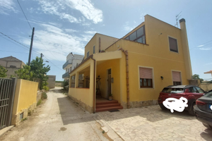 Villetta unifamiliare con giardino