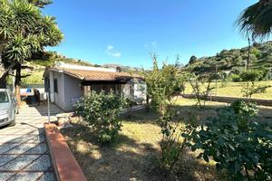 VILLA SINGOLA A CASTELDACCIA