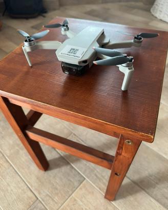DJI Mini 2 Fly More Combo - leg.mente trattabile