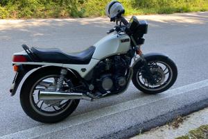 Yamaha XJ 750 SECA - 1982