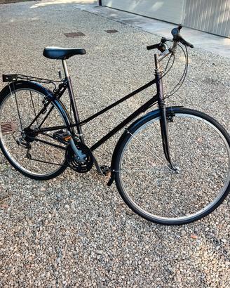 Bici  Trekking  Ragazzo/a.  ruota 28. NB vedi note