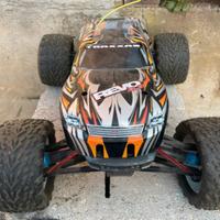 Auto a scoppio Traxxas revo 3.3