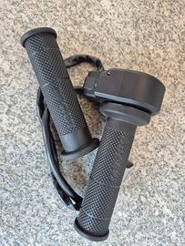 Ducati comando gas e manopola