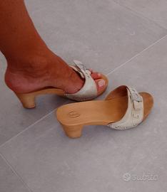 Splendidi zoccoli donna Scholl Pescura tacco usati