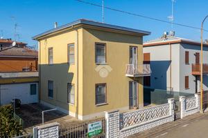 CASA INDIPENDENTE A CARPI