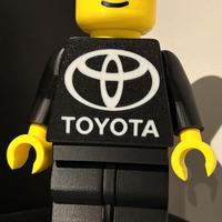 Omino Lego XXL 20cm Toyota