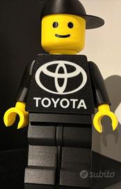 Omino Lego XXL 20cm Toyota