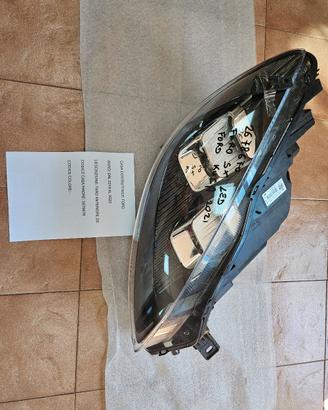 Ford Kuga III Faro/fanale 2678670

Sx