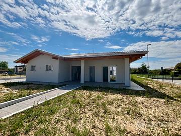 ESCLUSIVA VILLA TRICAMERE: indipendenza e rispa...